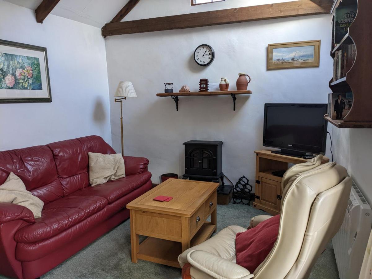 Holiday home The Cottage, Little Trembroath *